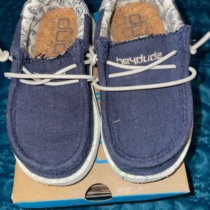 Euc Hey Dude’s toddler boys size 6 blue